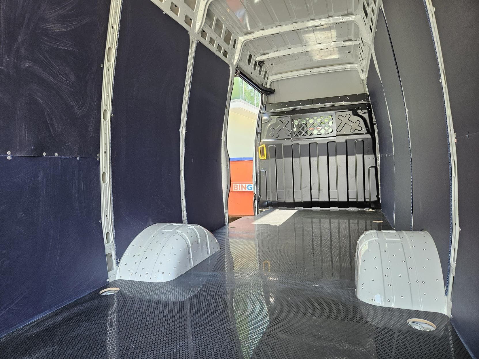 Iveco Daily Wall Paneling van Lining 